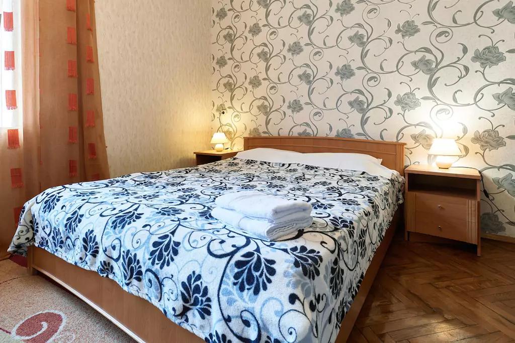 Home Hotel Apartments On Lva Tolstogo Kiev Exterior foto