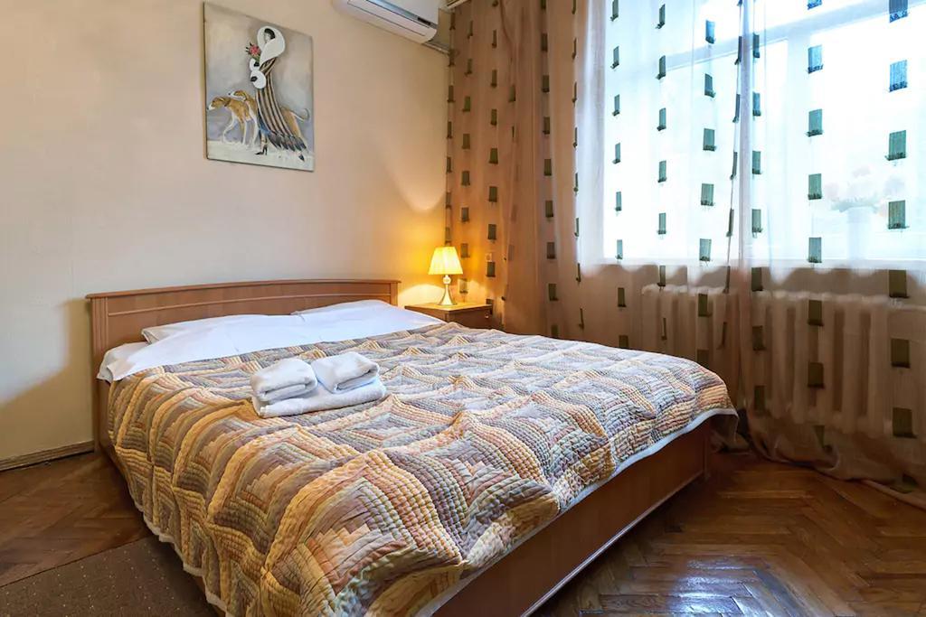 Home Hotel Apartments On Lva Tolstogo Kiev Exterior foto